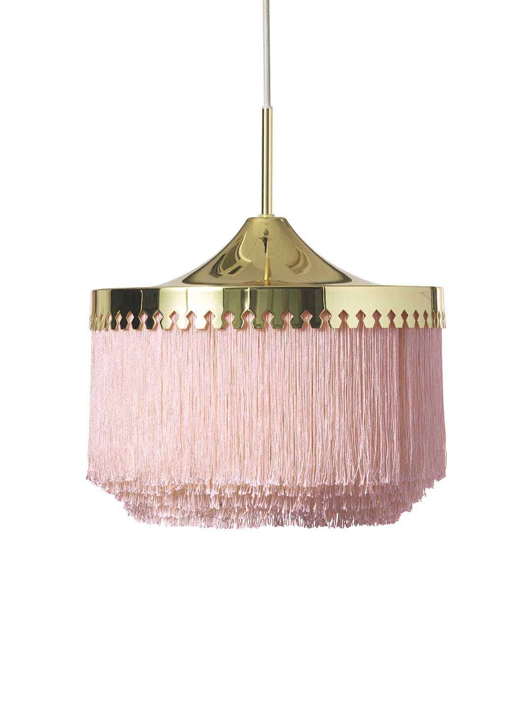 Светильник подвесной Warm Nordic Fringe диаметром 30 см в бледно-розовом цвете