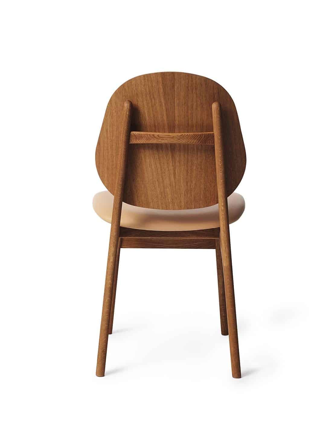 Обеденный стул Warm Nordic Noble тик на белом фоне, вид сзади