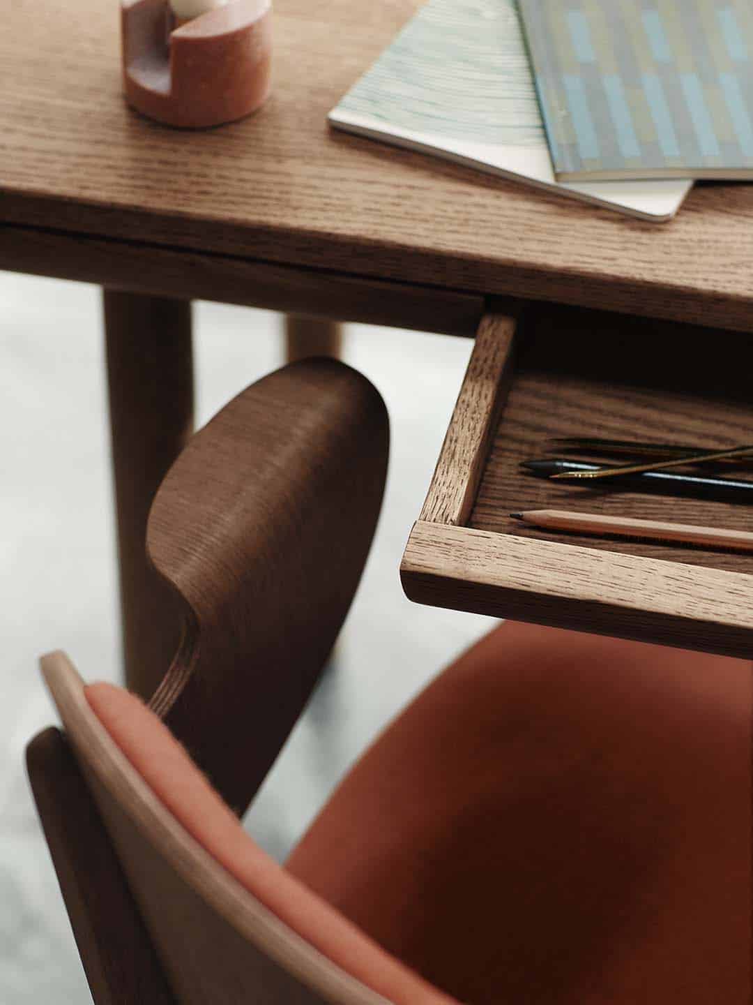 Детальная съемка обеденного стола Warm Nordic Rúna