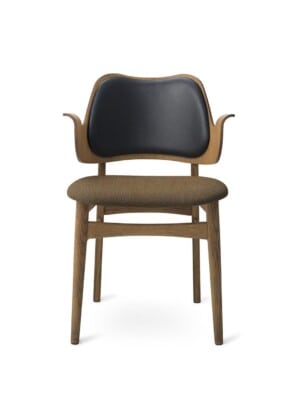 Обеденный стул Warm Nordic Gesture, тик черная кожа/коричневый капучино на белом фоне