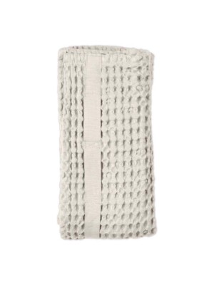 Большое вафельное полотенце для рук TheOrganic, 50х75см цвета серого камня на белом фоне