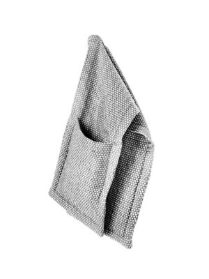 Полотенце-перчатки для духовки TheOrganic, 100х22см цвета утренний серый на белом фоне