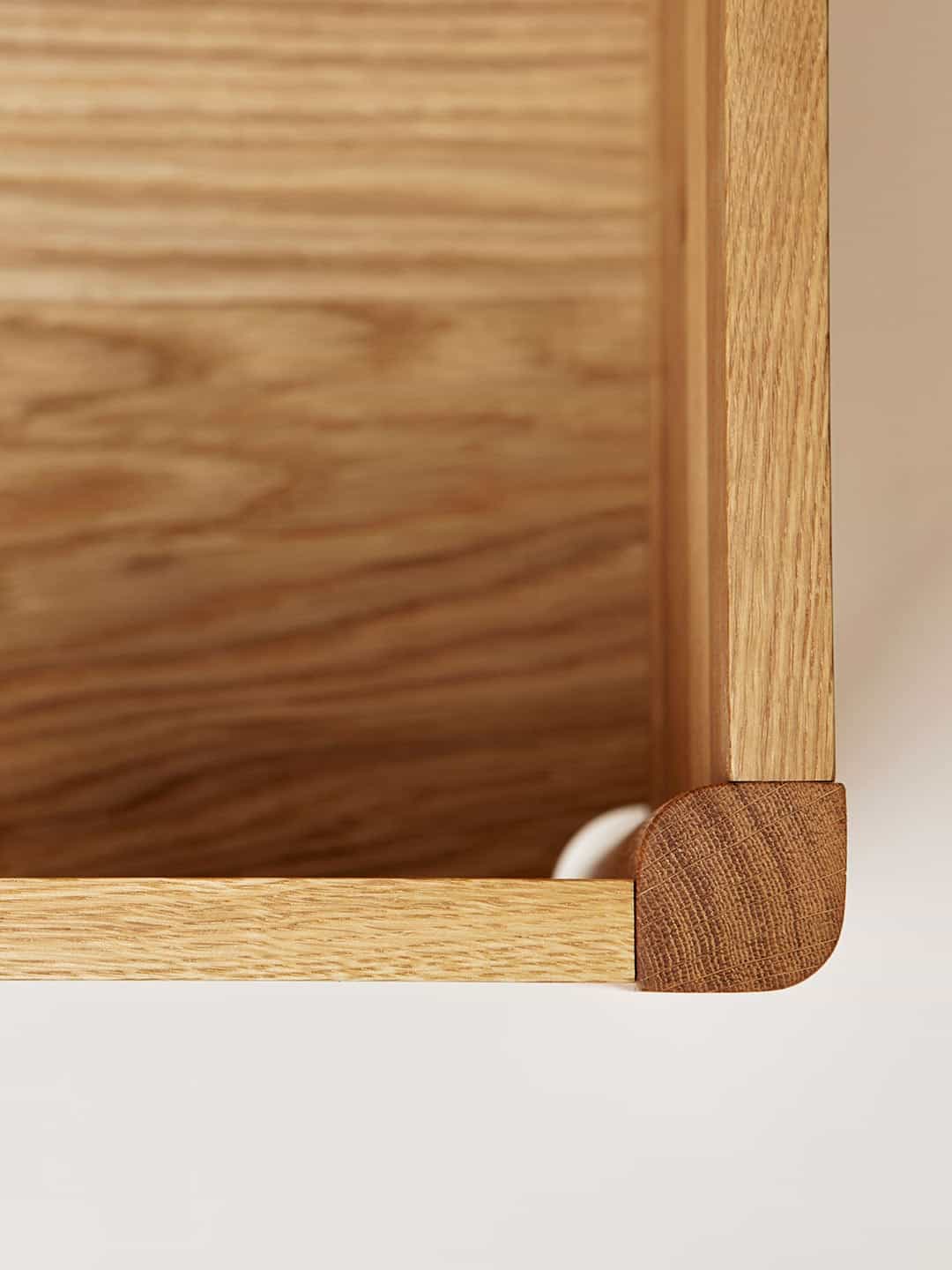 Деревянный сундук от дизайнеров Дании Form&Refine Line