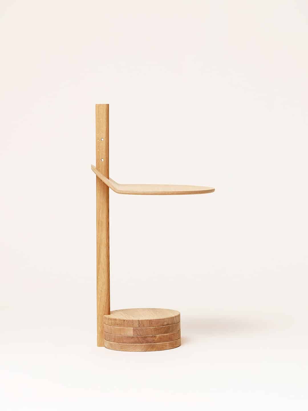 Нижнее положение столешницы деревянного стола Form&Refine Stilk