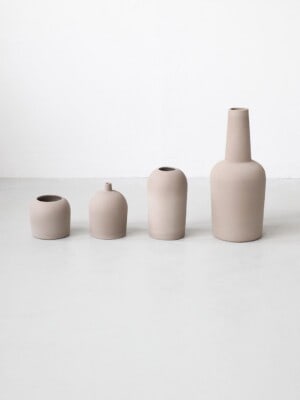 Дизайнерские керамические вазы Kristina Dam Dome