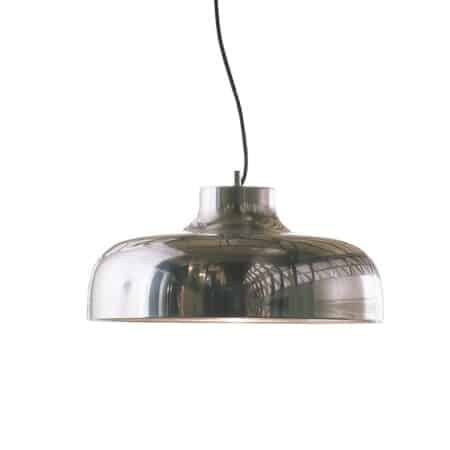 Алюминиевый подвесной светильник Santa Cole M68 для офиса на белом фоне