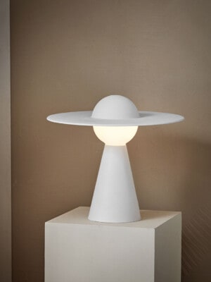 Настольная лампа из керамики Moebe Ceramic