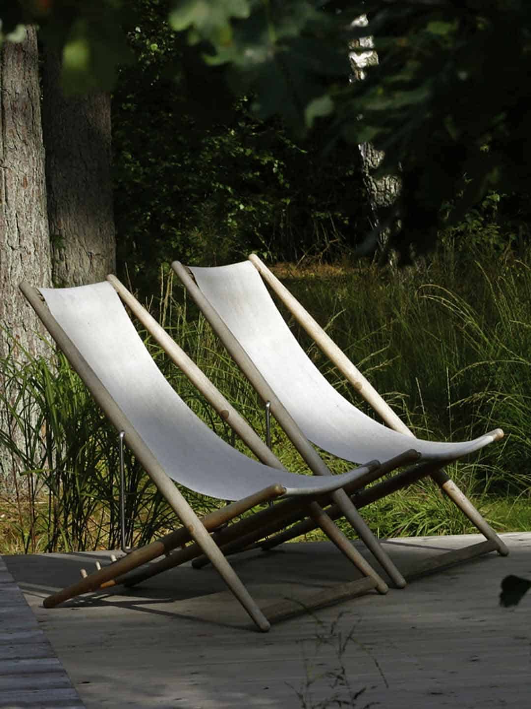 Два кресла для отдыха Skargaarden H55 премиум класса на веранде
