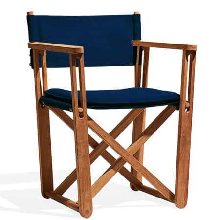 Кресло для отдыха Skargaarden Kryss темно-синий на белом фоне