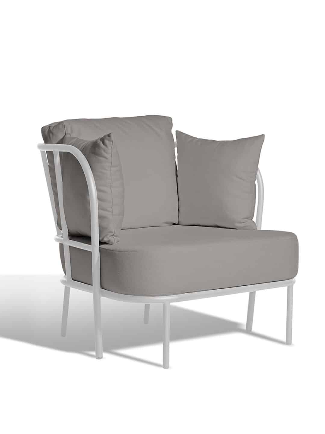 Кресло для отдыха Skargaarden Saltö светло-серый/бежевый тауп на белом фоне