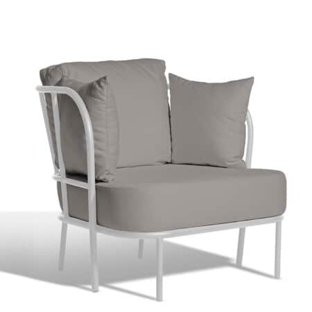 Кресло для отдыха Skargaarden Saltö светло-серый/бежевый тауп на белом фоне
