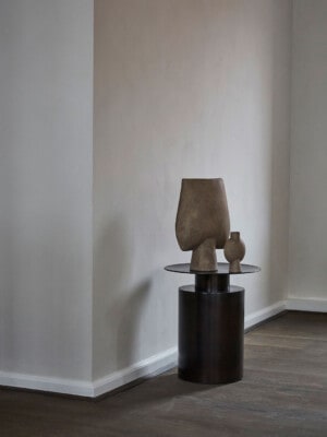 Черный кофейный стол в скандинавском стиле 101Copenhagen Pillar