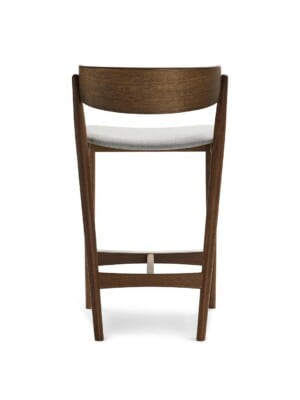 Дизайнерский полубарный стул Sibast №7 дымчатый дуб/светло-серая шерсть на белом фоне