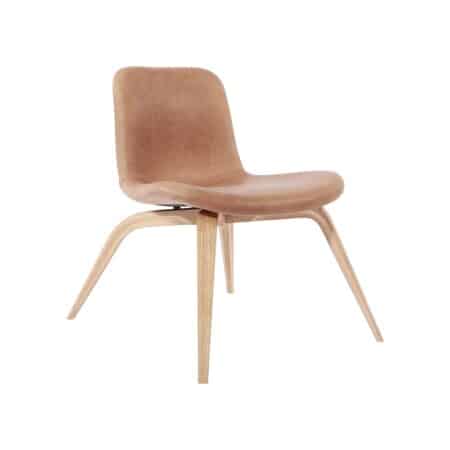 Красивое кресло для отдыха NORR11 Goose - кожа из натурального дуба с кожей желто-коричневого цвета