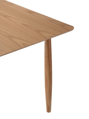 Дизайнерский обеденный стол NORR11 Oku из дымчатого дуба
