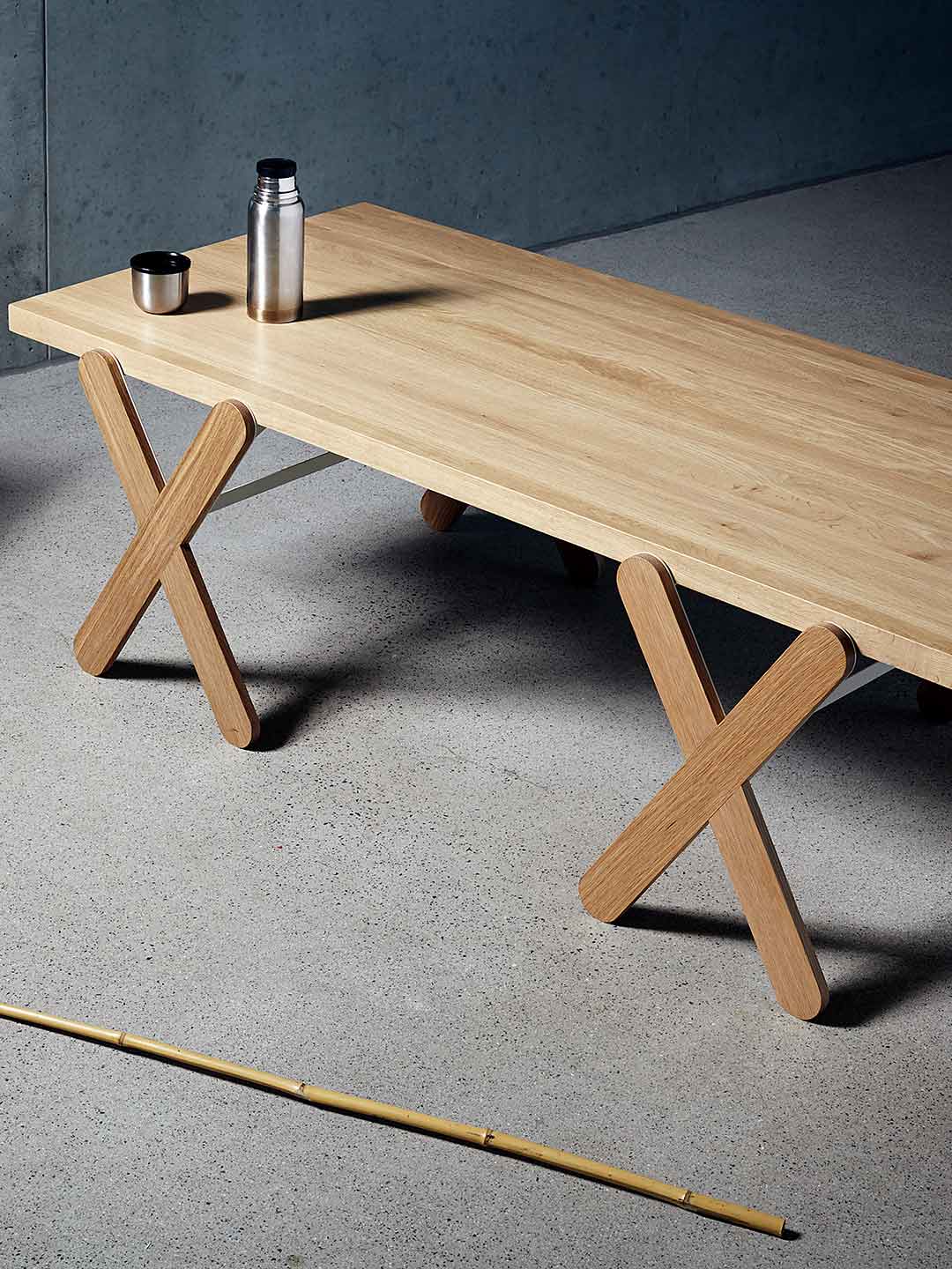 Этот стол сделан в Швеции