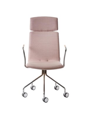 Классическое офисное кресло Garsnas Day High розового цвета