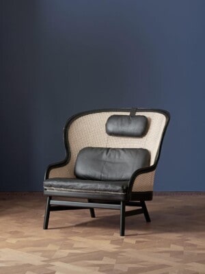 Классическое кресло Garsnas Dandy в минималистичном интерьере