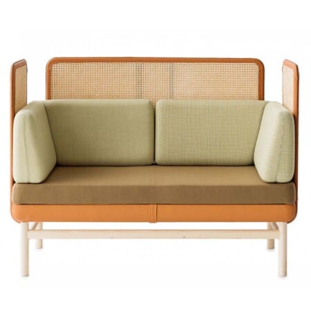 Стильный диван Garsnas Pop 2-местный со спинкой бежевого цвета