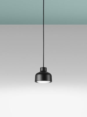 Дорогой подвесной светильник Zero Lighting Lens в минималистичном интерьере