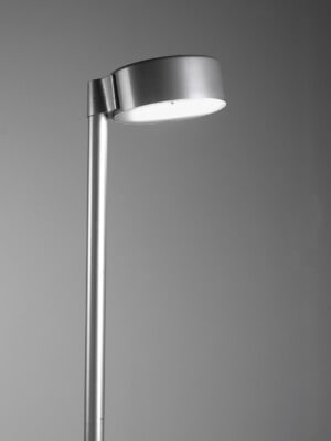 Стильный уличный фонарь Zero Lighting Pole Puck серого цвета