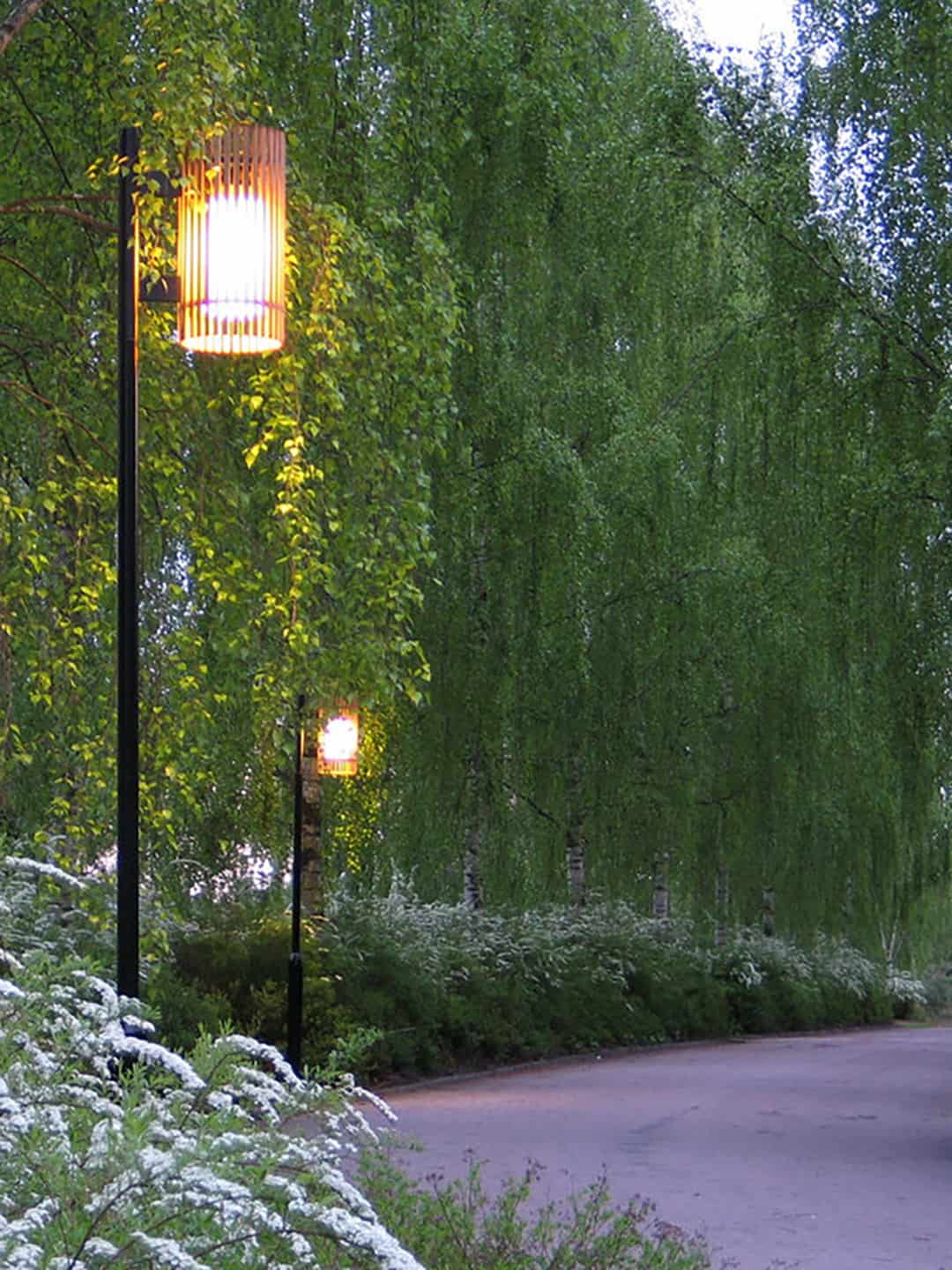 Дизайнерский уличный фонарь Zero Lighting Rib Pole для парка