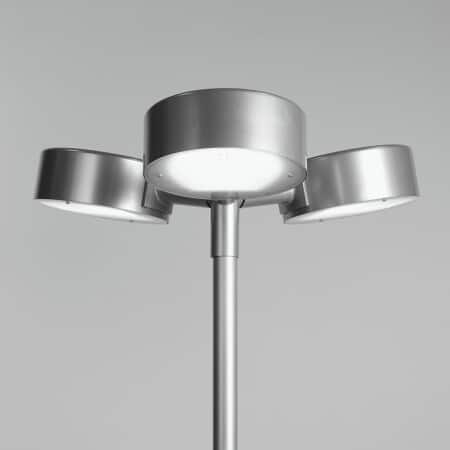 Металлический уличный фонарь Zero Lighting Pole Trepuck в скандинавском стиле