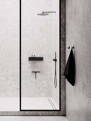 Элегантный крючок для ванной Nichba в классическом интерьере