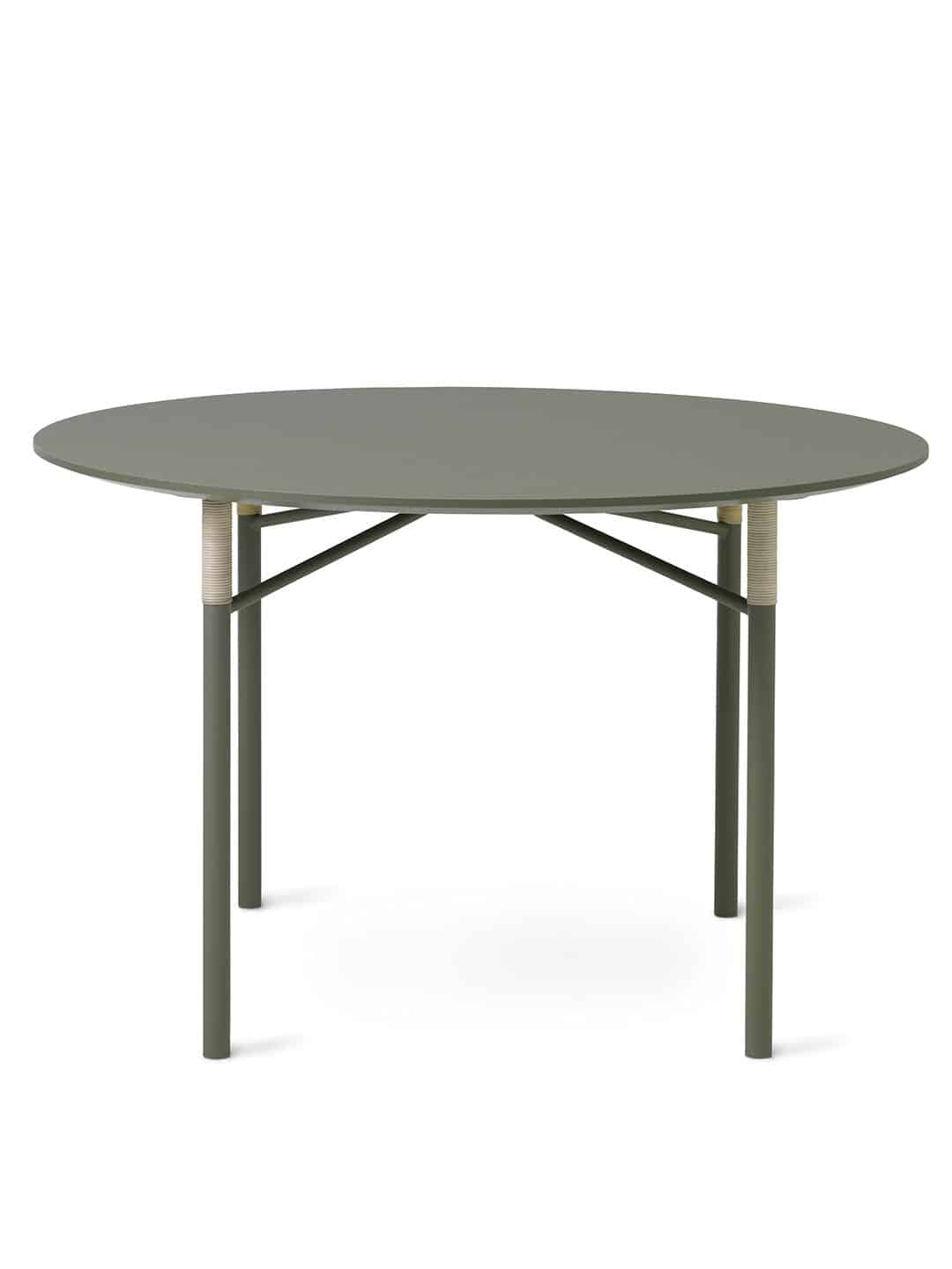 Деревянный обеденный стол Warm Nordic Affinity оливкового цвета