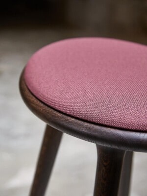 Дизайнерский полубарный стул Mater High - ткань для скандинавских интерьеров