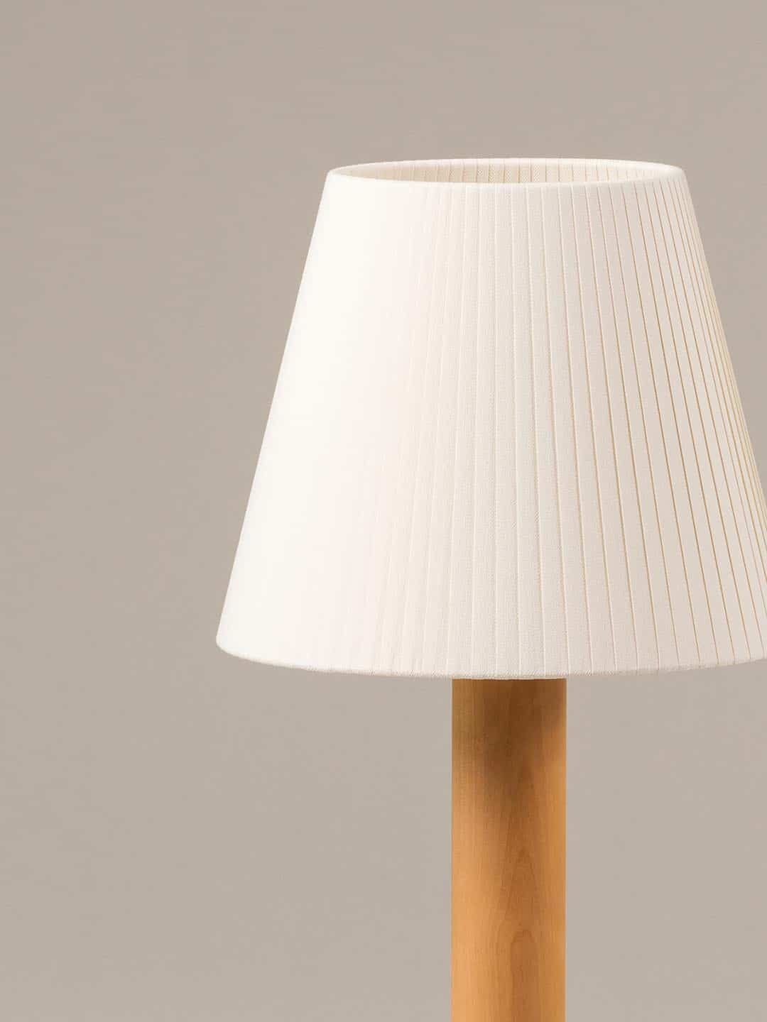 Настольная лампа Santa Cole Basica M1 в скандинавском стиле из белой ленты
