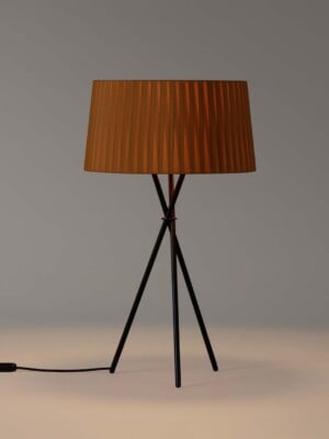Современная настольная лампа Santa Cole Tripode для скандинавского интерьера