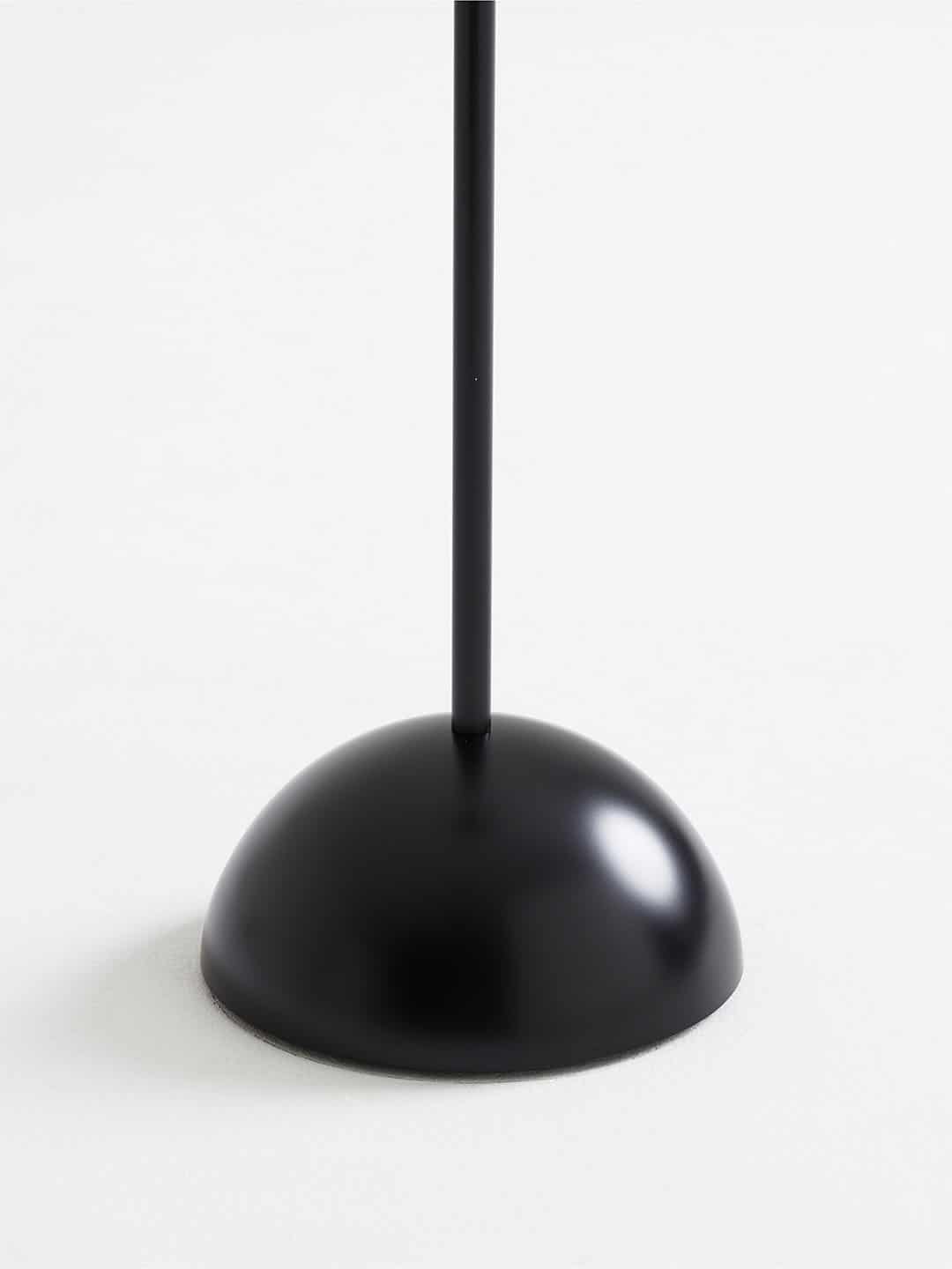 Элегантный кофейный стол Karl Andersson Lollipop с кольцом черного цвета